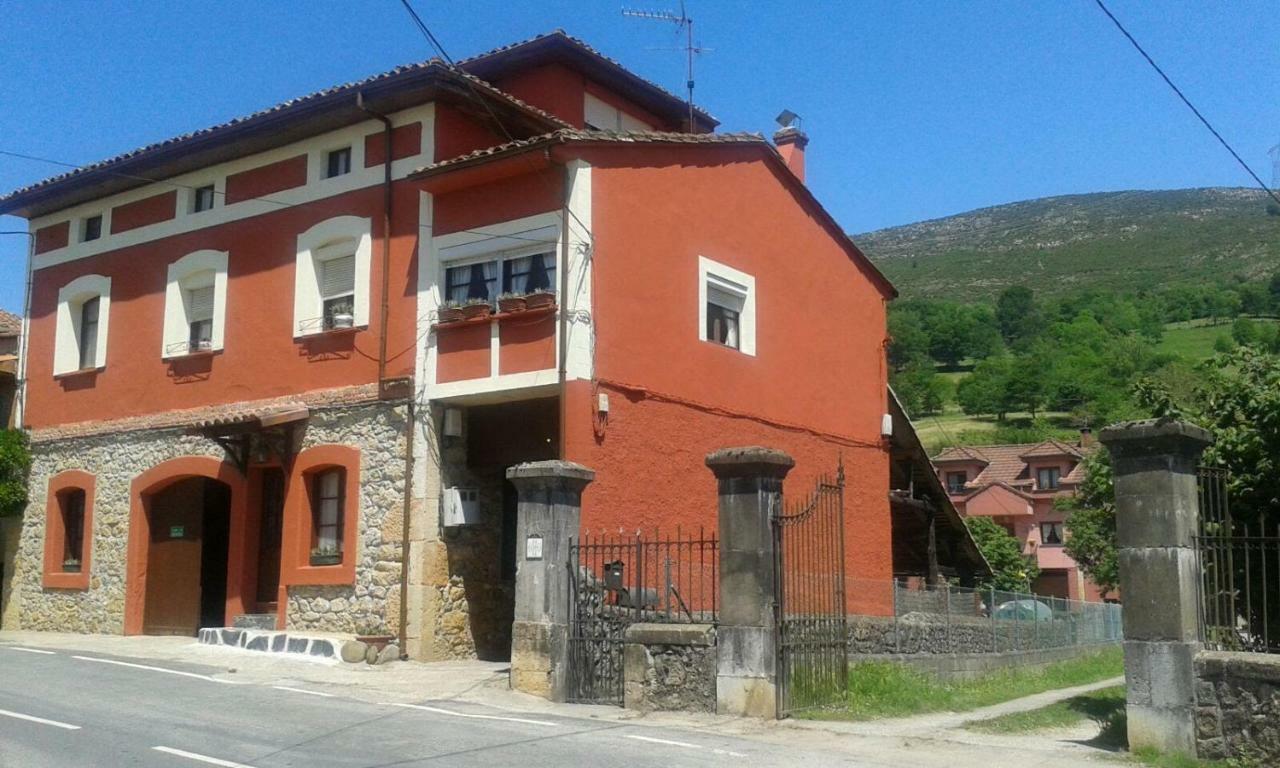 Miyares Casa Rural Zewnętrze zdjęcie